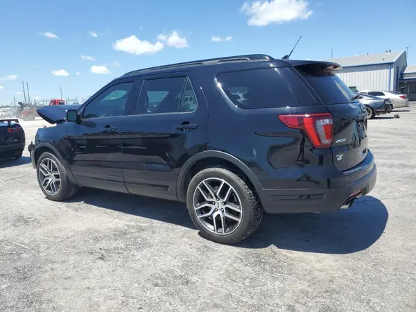 1FM5K8GT2JGA79528 2018 FORD EXPLORER - Image 2