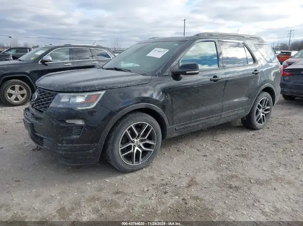 1FM5K8GT2JGB02273 2018 FORD EXPLORER - Image 2