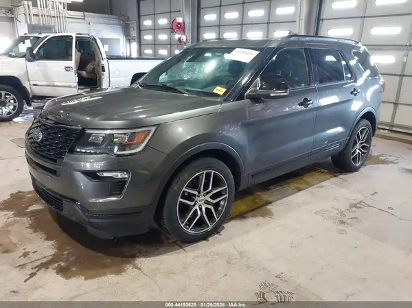 1FM5K8GT2JGB29358 2018 FORD EXPLORER - Image 2