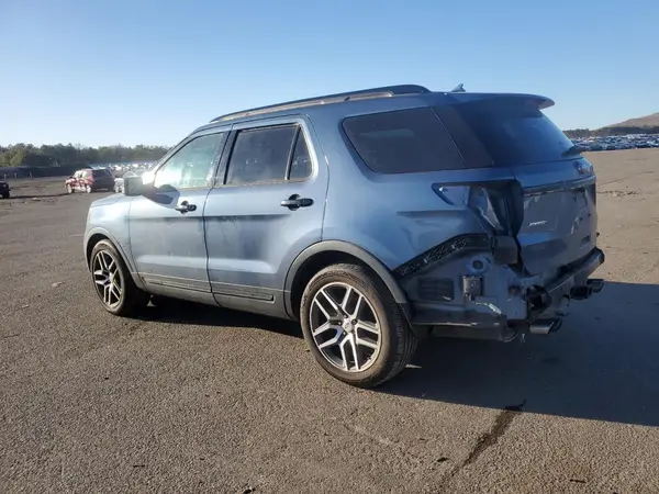 1FM5K8GT2JGC11056 2018 FORD EXPLORER - Image 2