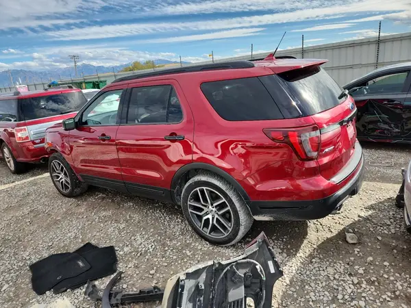1FM5K8GT2JGC55820 2018 FORD EXPLORER - Image 2