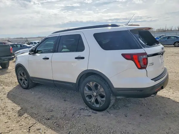 1FM5K8GT2JGC85870 2018 FORD EXPLORER - Image 2