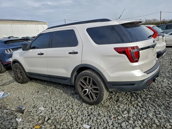 1FM5K8GT2KGA28483 2019 FORD EXPLORER - Image 2