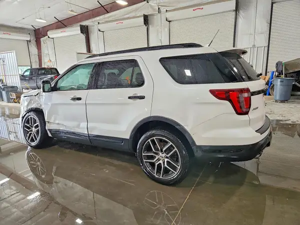 1FM5K8GT2KGA89400 2019 FORD EXPLORER - Image 2