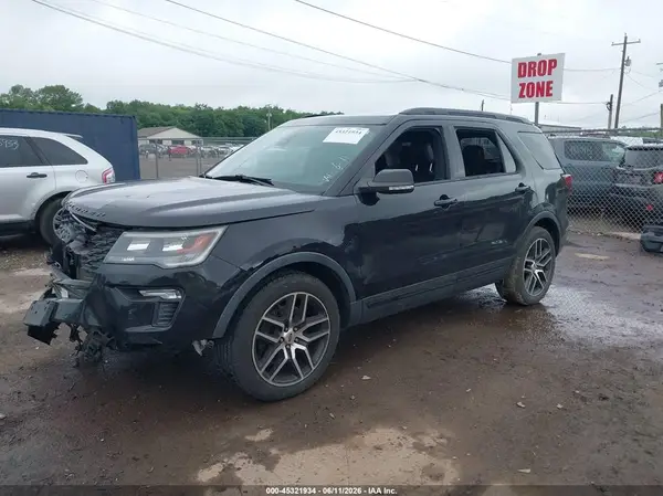 1FM5K8GT2KGB03845 2019 FORD EXPLORER - Image 2