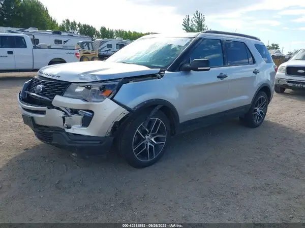 1FM5K8GT2KGB10150 2019 FORD EXPLORER - Image 2