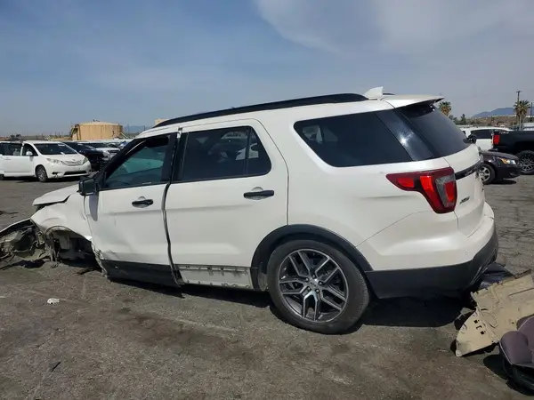 1FM5K8GT3GGA44098 2016 FORD EXPLORER - Image 2