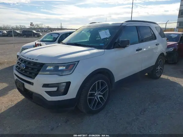 1FM5K8GT3GGA61841 2016 FORD EXPLORER - Image 2