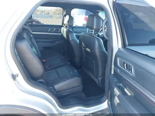 1FM5K8GT3GGB02467 2016 FORD EXPLORER - Image 8
