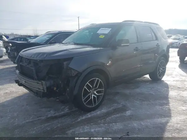 1FM5K8GT3GGB04915 2016 FORD EXPLORER - Image 2