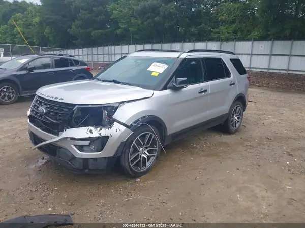 1FM5K8GT3GGB08897 2016 FORD EXPLORER - Image 2