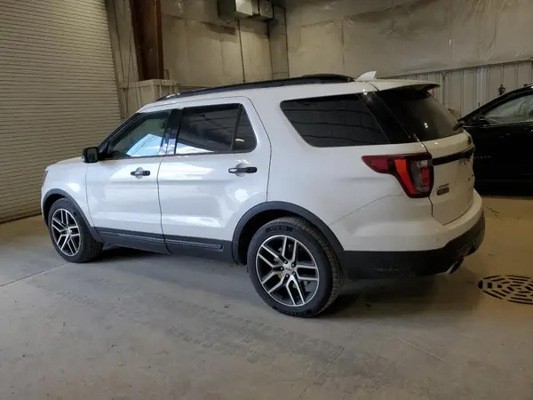 1FM5K8GT3GGB17423 2016 FORD EXPLORER - Image 2
