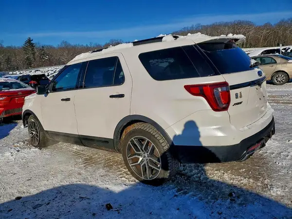 1FM5K8GT3GGB30320 2016 FORD EXPLORER - Image 2