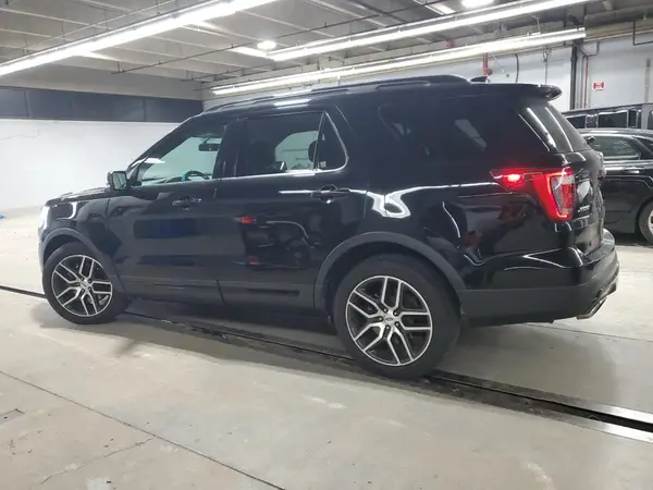 1FM5K8GT3GGC11382 2016 FORD EXPLORER - Image 2