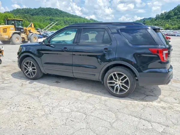 1FM5K8GT3GGC23726 2016 FORD EXPLORER - Image 2