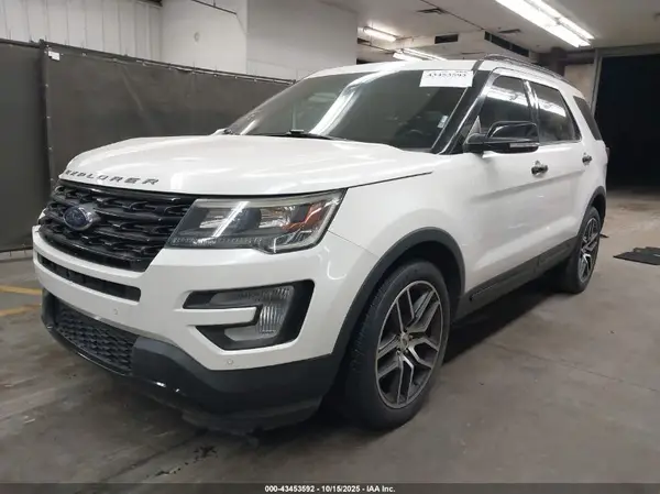1FM5K8GT3GGC34709 2016 FORD EXPLORER - Image 2