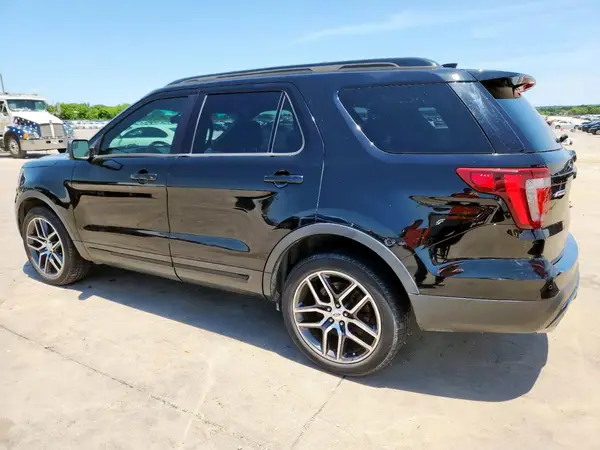 1FM5K8GT3GGD01812 2016 FORD EXPLORER - Image 2