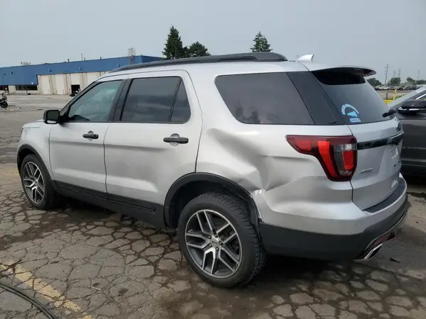1FM5K8GT3HGA27433 2017 FORD EXPLORER - Image 2