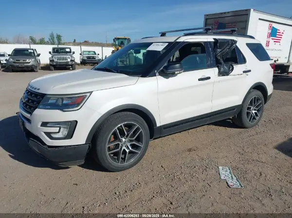 1FM5K8GT3HGA60058 2017 FORD EXPLORER - Image 2