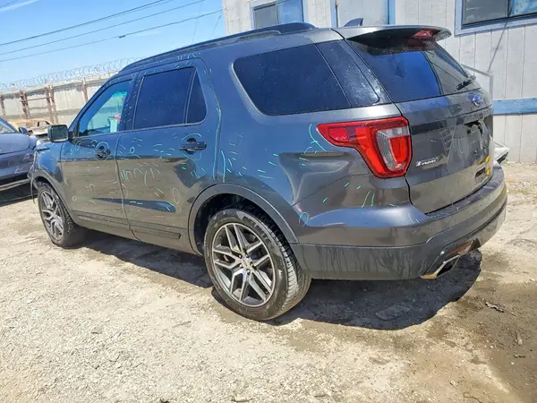 1FM5K8GT3HGA60691 2017 FORD EXPLORER - Image 2