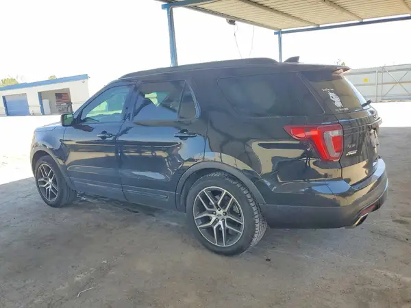 1FM5K8GT3HGB07220 2017 FORD EXPLORER - Image 2
