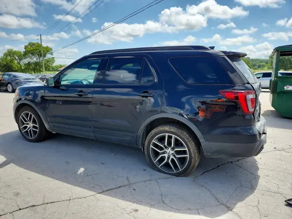 1FM5K8GT3HGB21764 2017 FORD EXPLORER - Image 2