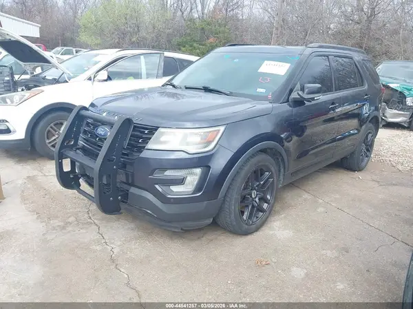 1FM5K8GT3HGB39875 2017 FORD EXPLORER - Image 2