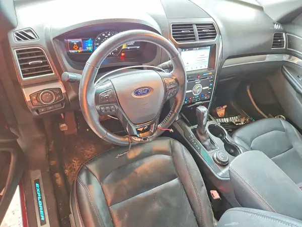 1FM5K8GT3HGB43747 2017 FORD EXPLORER - Image 8