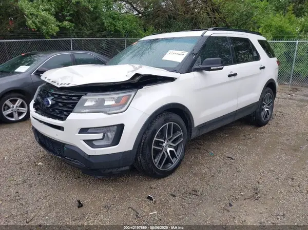 1FM5K8GT3HGC05910 2017 FORD EXPLORER - Image 2