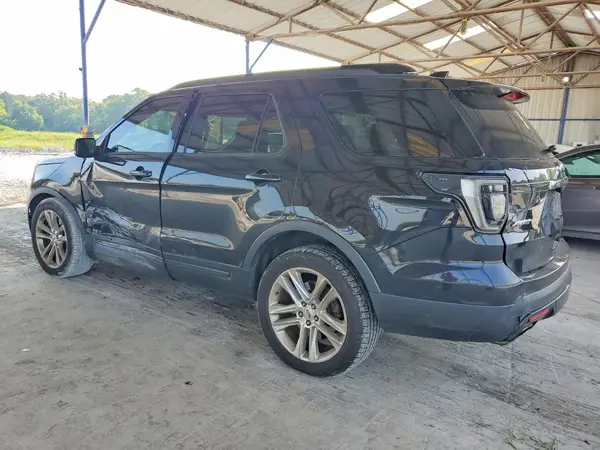 1FM5K8GT3HGC10430 2017 FORD EXPLORER - Image 2
