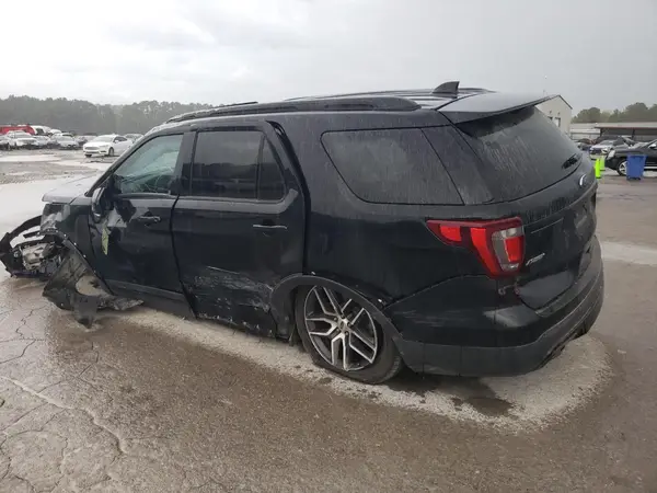 1FM5K8GT3HGC18138 2017 FORD EXPLORER - Image 2