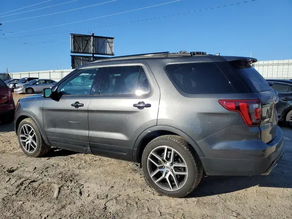 1FM5K8GT3HGC59076 2017 FORD EXPLORER - Image 2
