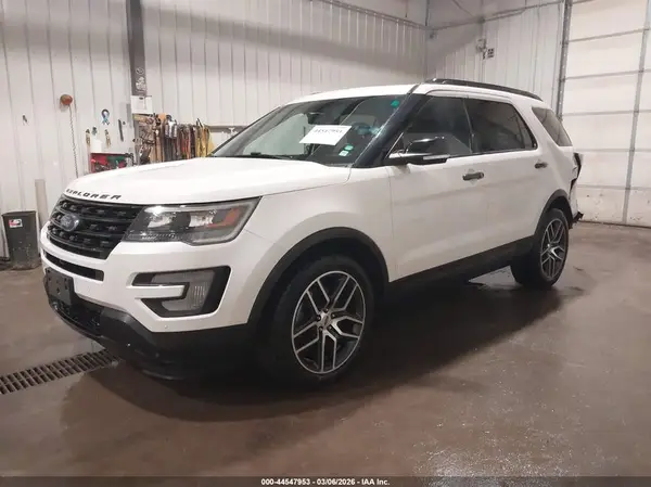 1FM5K8GT3HGC89677 2017 FORD EXPLORER - Image 2
