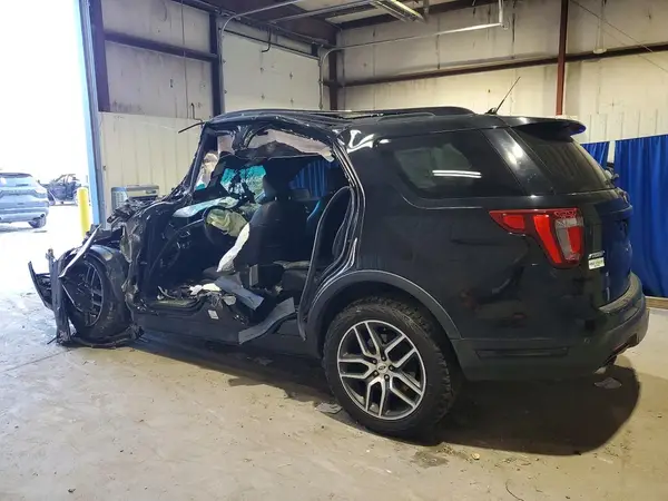 1FM5K8GT3JGA34582 2018 FORD EXPLORER - Image 2