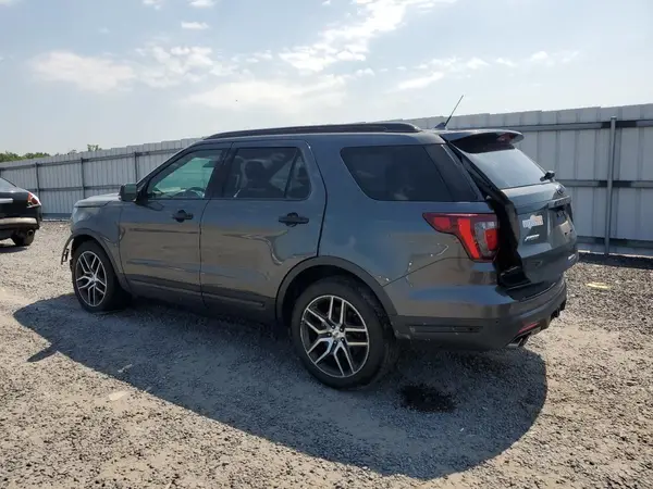1FM5K8GT3JGA52581 2018 FORD EXPLORER - Image 2