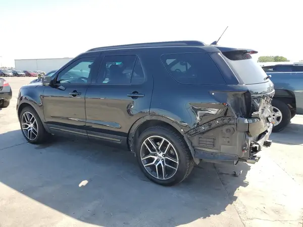 1FM5K8GT3JGB57766 2018 FORD EXPLORER - Image 2