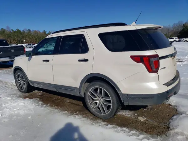 1FM5K8GT3JGC03631 2018 FORD EXPLORER - Image 2