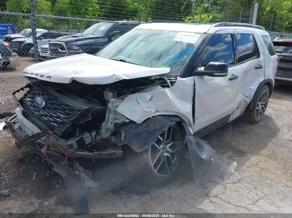 1FM5K8GT3JGC27007 2018 FORD EXPLORER - Image 2