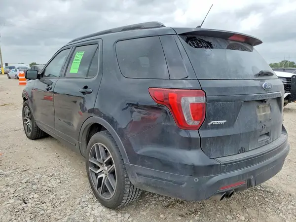 1FM5K8GT3JGC32885 2018 FORD EXPLORER - Image 2
