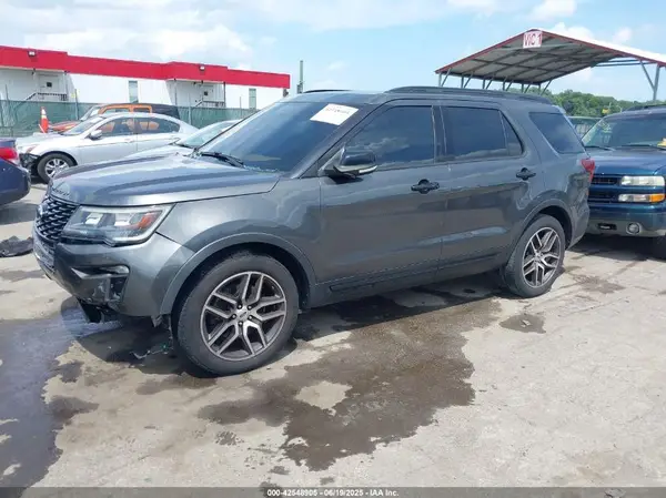 1FM5K8GT3JGC47533 2018 FORD EXPLORER - Image 2
