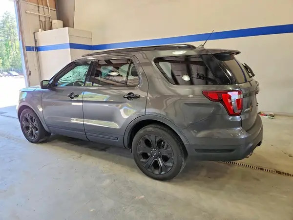 1FM5K8GT3KGB27264 2019 FORD EXPLORER - Image 2