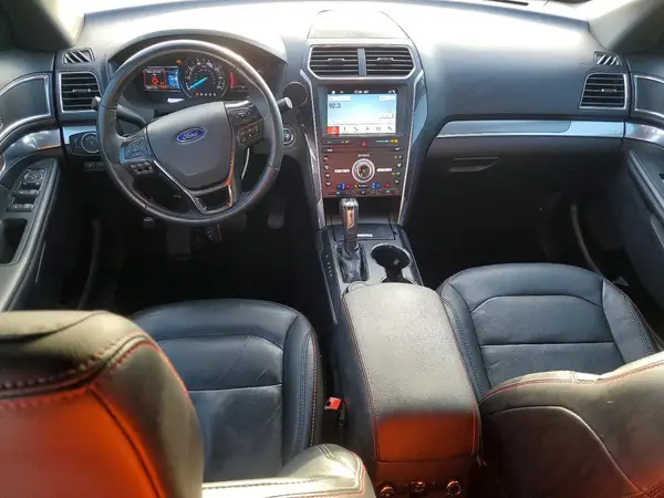 1FM5K8GT3KGB34960 2019 FORD EXPLORER - Image 8