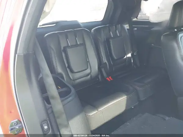 1FM5K8GT3KGB36725 2019 FORD EXPLORER - Image 8