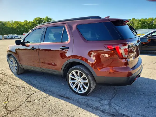 1FM5K8GT4GGA13670 2016 FORD EXPLORER - Image 2