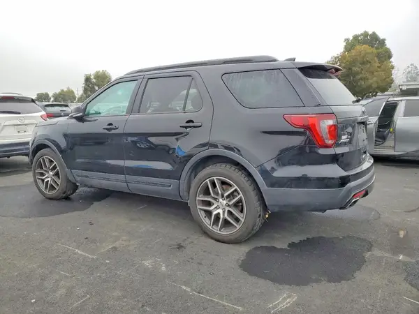 1FM5K8GT4GGA25916 2016 FORD EXPLORER - Image 2