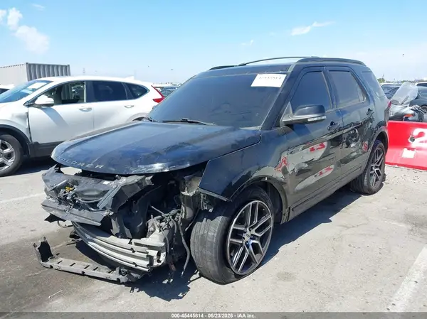 1FM5K8GT4GGA26130 2016 FORD EXPLORER - Image 2