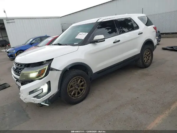 1FM5K8GT4GGA52064 2016 FORD EXPLORER - Image 2