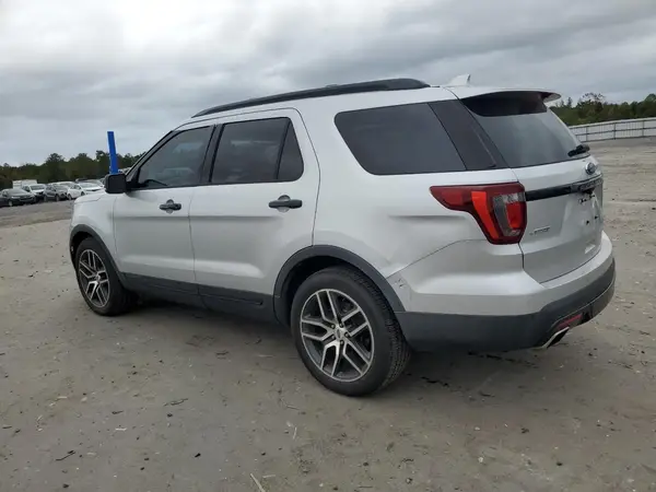1FM5K8GT4GGB30486 2016 FORD EXPLORER - Image 2