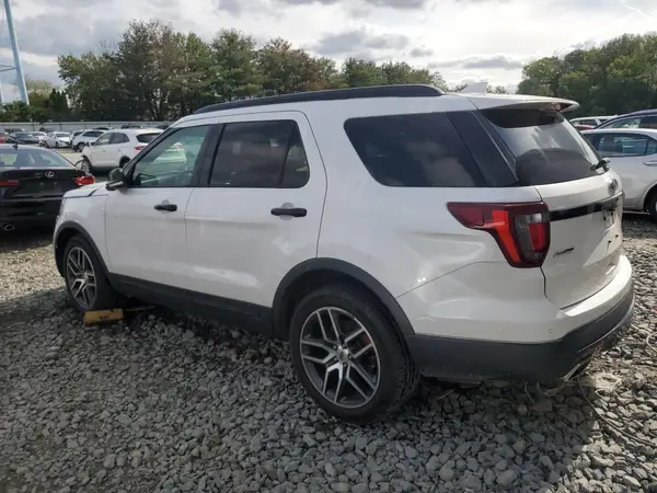 1FM5K8GT4GGB30584 2016 FORD EXPLORER - Image 2