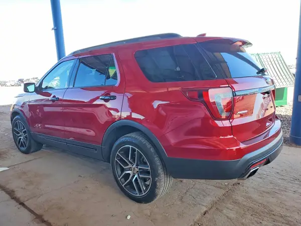 1FM5K8GT4GGB34490 2016 FORD EXPLORER - Image 2